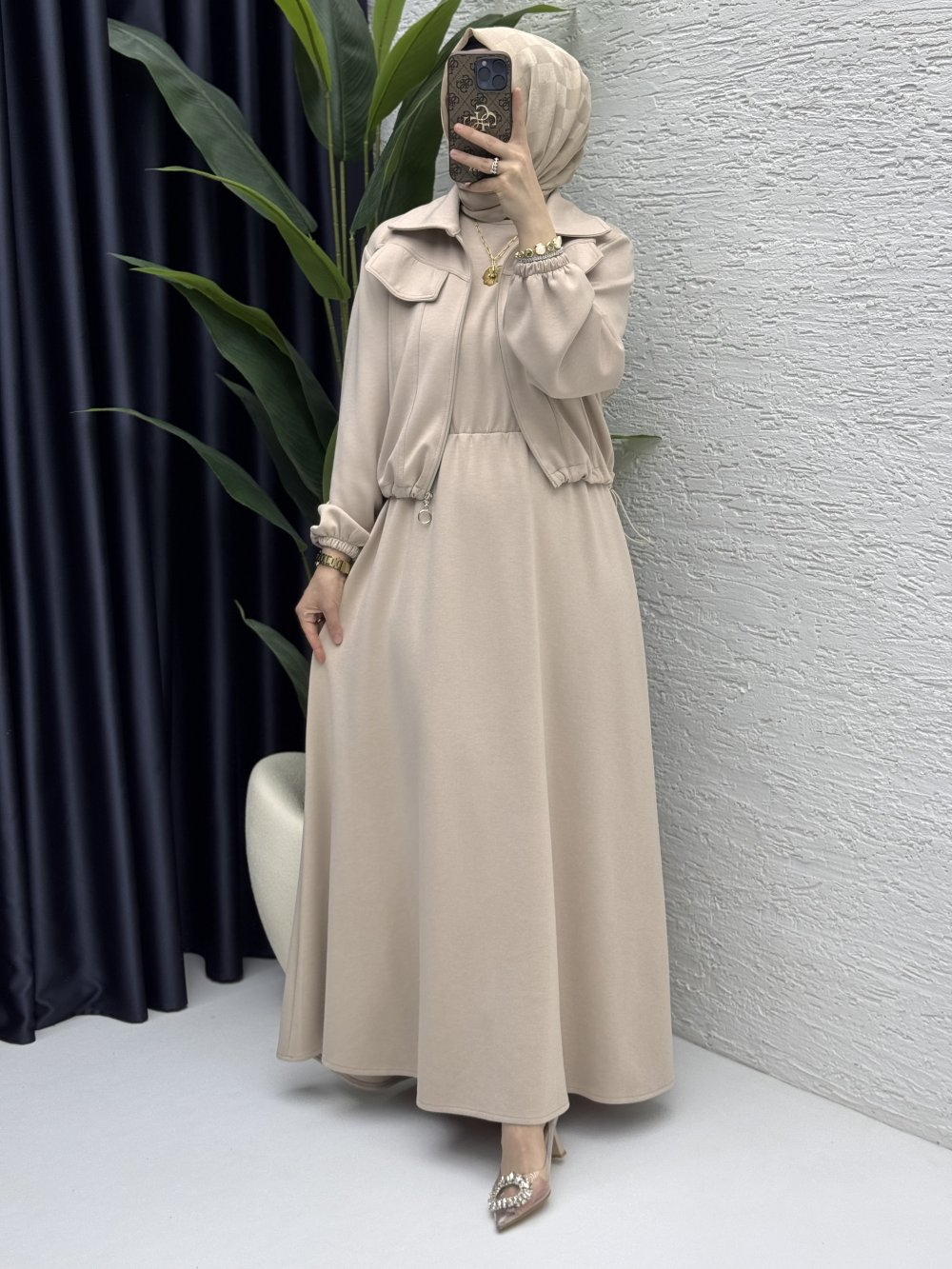 Ensemble robe biege - tissu Oysho