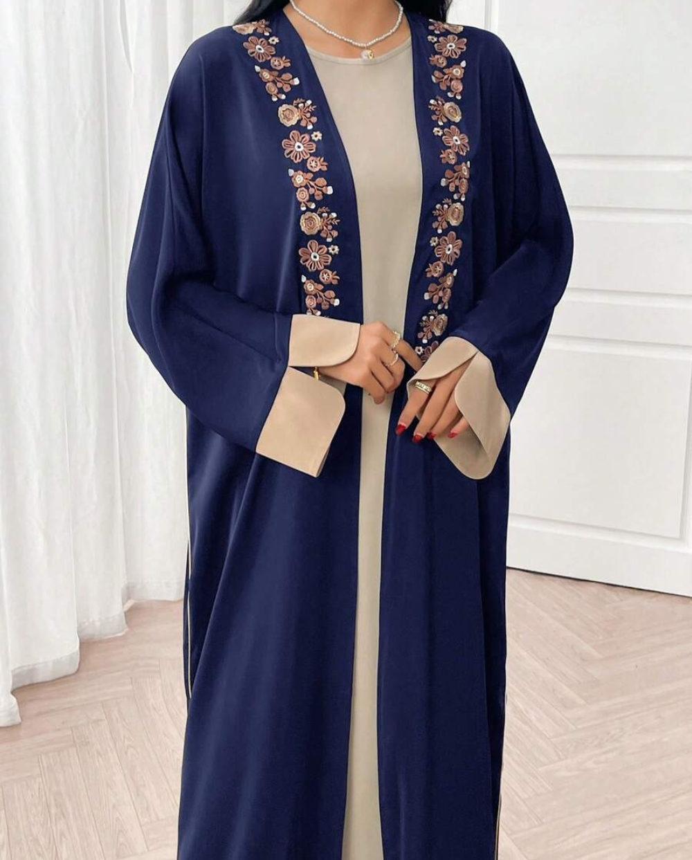 Abaya à Broderie Florale – Maya